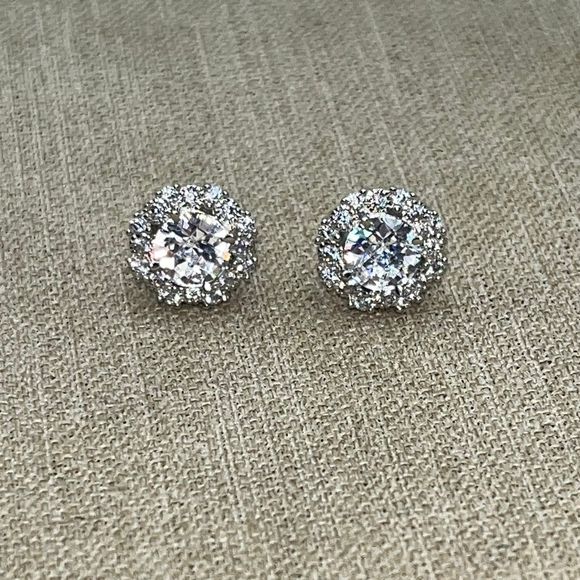 HAN 925 small sparkly stud Sterling Silver earrings - Picture 3 of 7